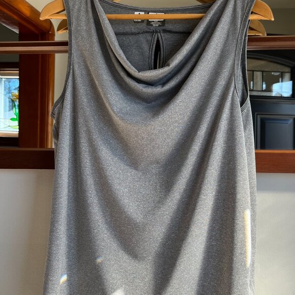 Lot of 2 Tops SM - Picture 6 of 11